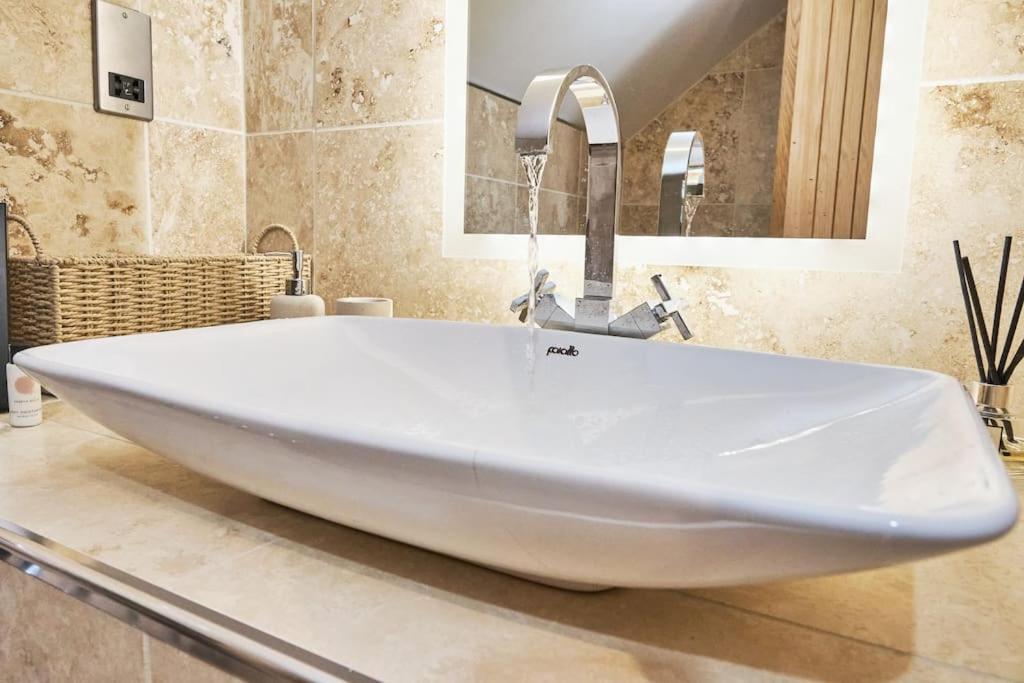 The Chase, Luxury Hot Tub Retreat, Pets Welcomed Dipton Exterior foto